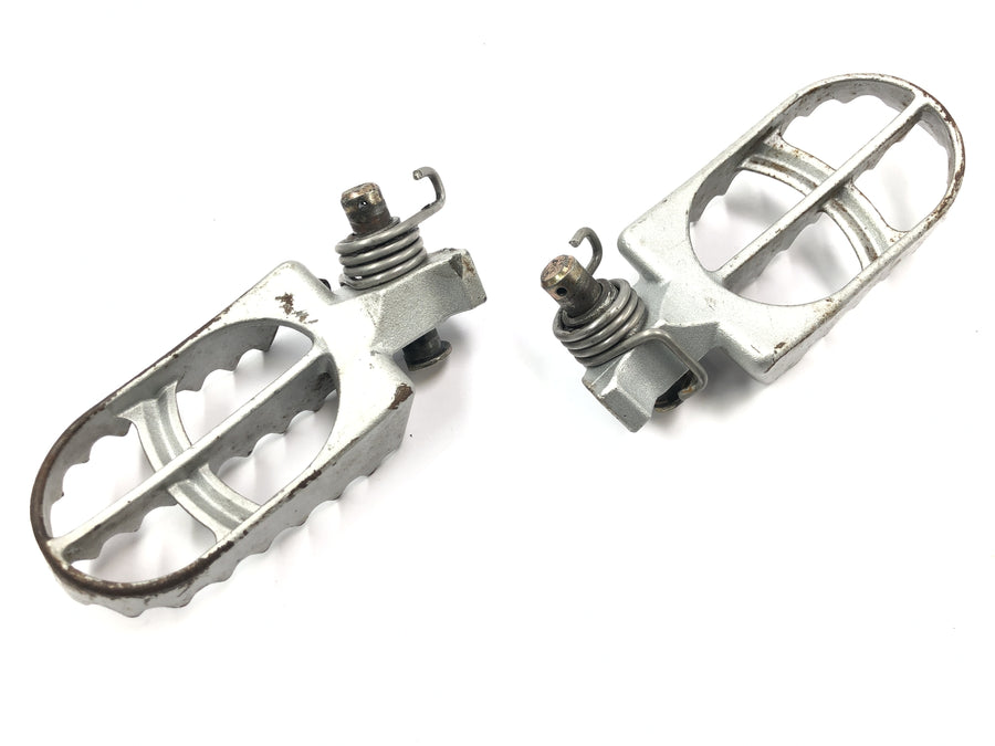 Husqvarna TE 610 H6 8AE [TE 570 H7] - Footrests Driver Pair Set