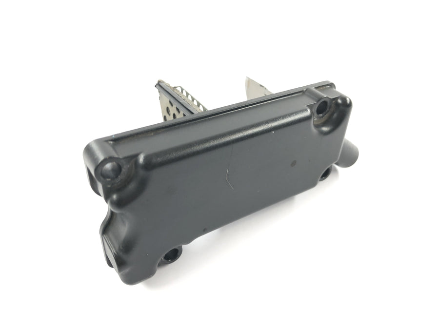 Kawasaki ZRX 1200 S ZRT20A [2001] - Breather cover engine cover