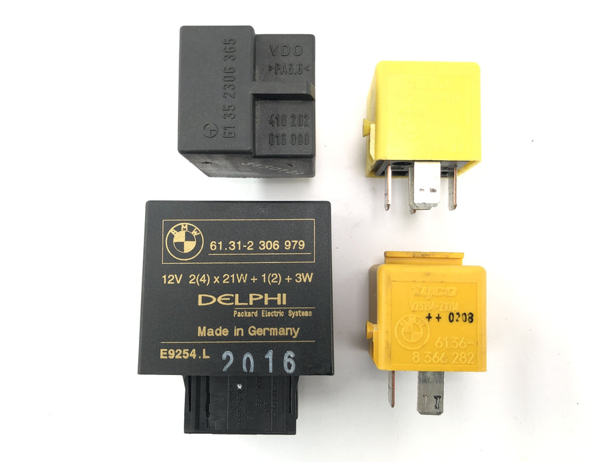 BMW R 1150 R R21 [2003] - relay fuses are convolidated