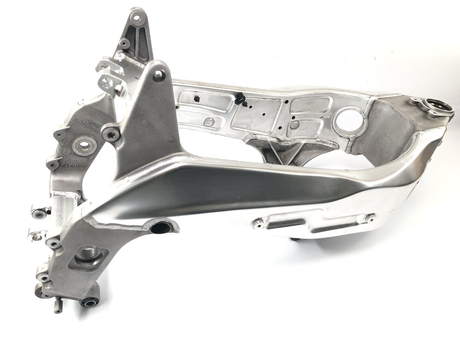Aprilia RST 1000 Futura [2002] - frame with papers