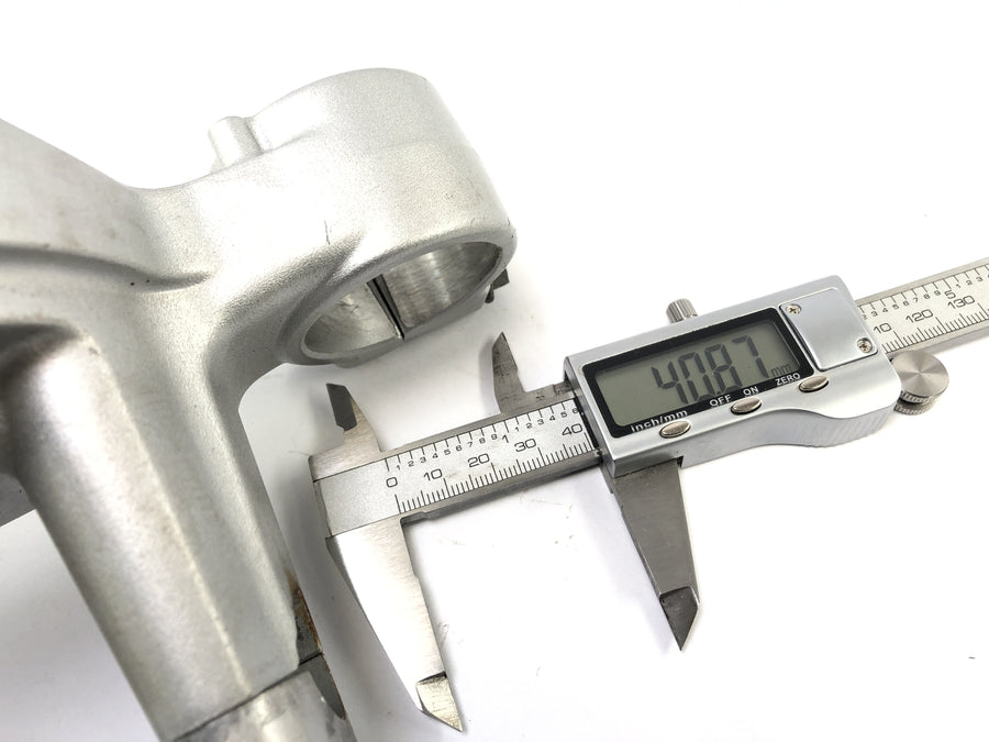 Yamaha DT 125 DE06 [2005] - Fork bridge