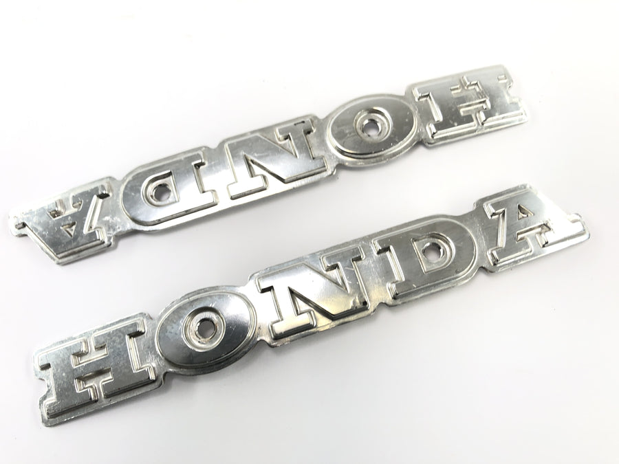 Honda GL 1000 Goldwing GL1 [1978] - Honda emblem badge lettering logo