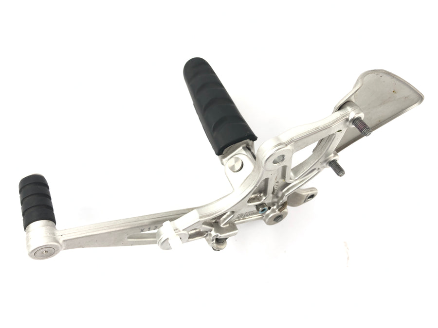 BMW R 1200 ST R1ST [2006] - footrest system driver's footrest right with brake pedal