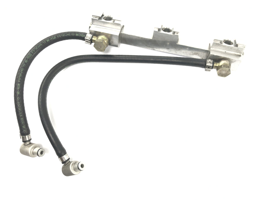 TRIUMPH DAYTONA 955I T595 [1998] - Fuel distributor fuel rail fuel rail