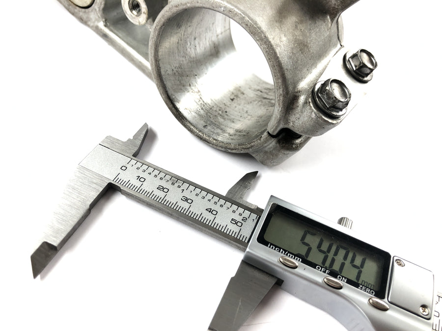 Suzuki GSX R 1000 WVB6 K6 [2006] - Gabelbrücke unten Lenkkopfunterbrücke Gabelklemmung