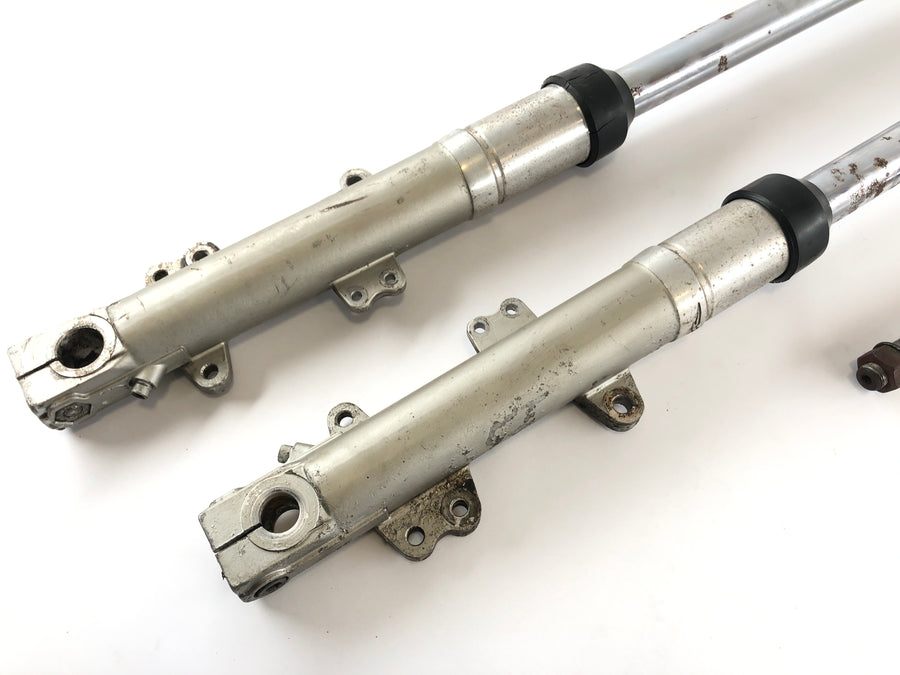 Moto Guzzi 850-T3 [1980] - Fork Telescopic fork with axle