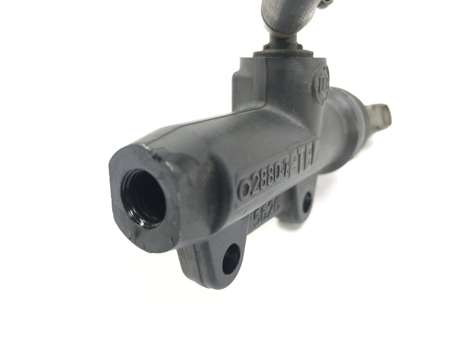 BMW R 1100 S R11S [2005] - brake pump behind