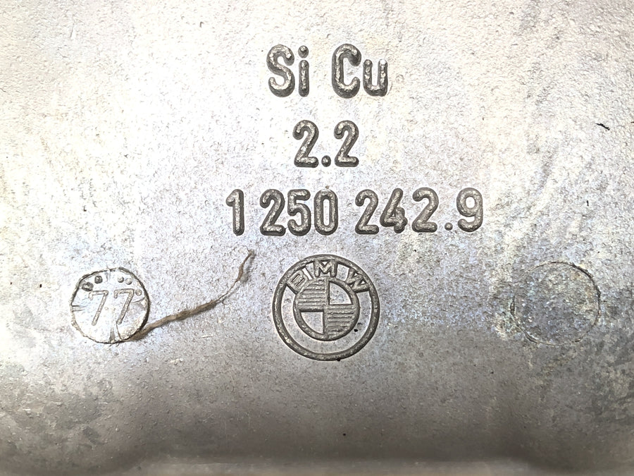 BMW R 60/5 [1973] - valve cover left