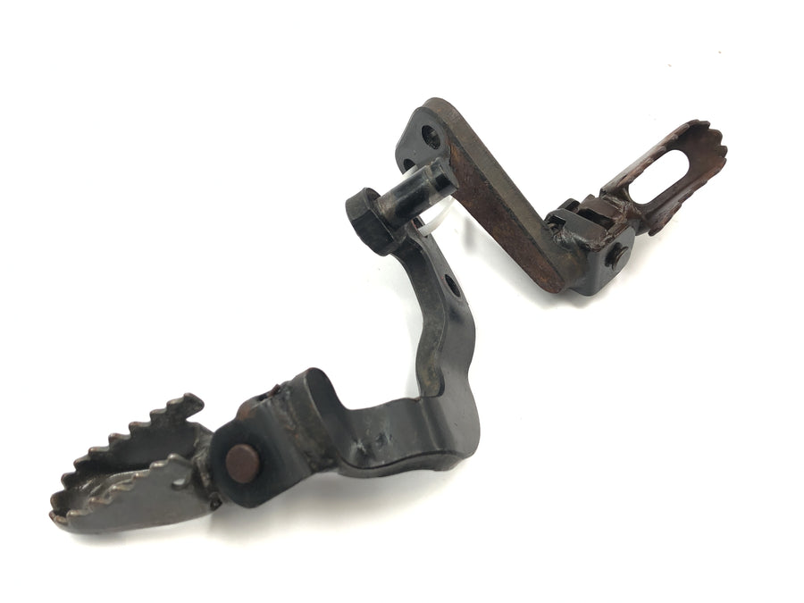 Yamaha XT 600 Z Ténéré 55W [1986] - driver's footrests left and right set couple