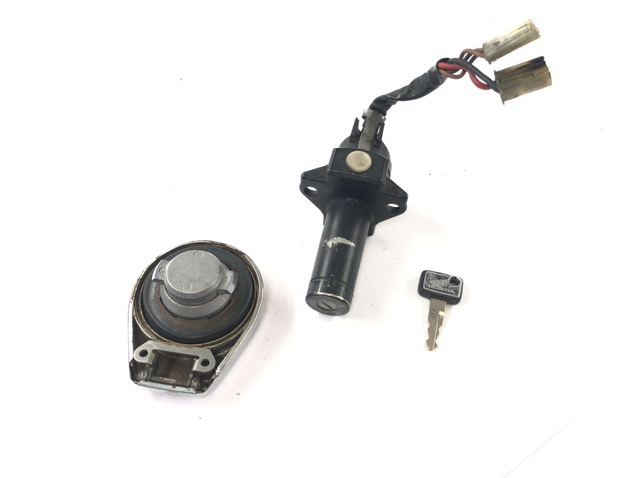 Honda CBX 650 E RC13 [1983] - Ignition lock tank lock