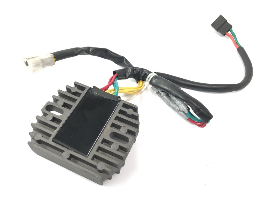 Triumph Speed Triple 1050 515NJ [2007] - Regulator Rectifier