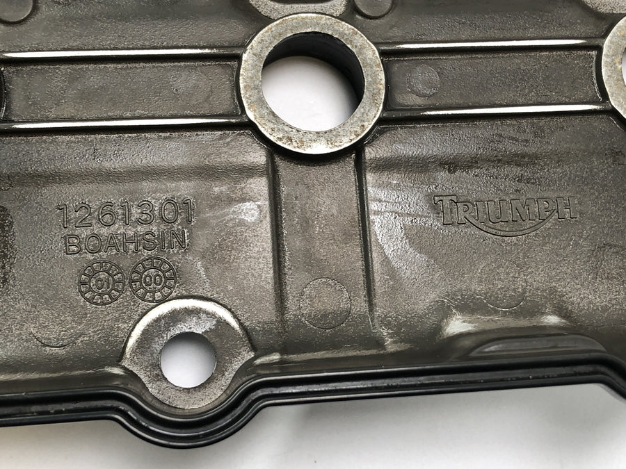 Triumph Daytona 955i T595N [2003] - valve lid cylinder head hood