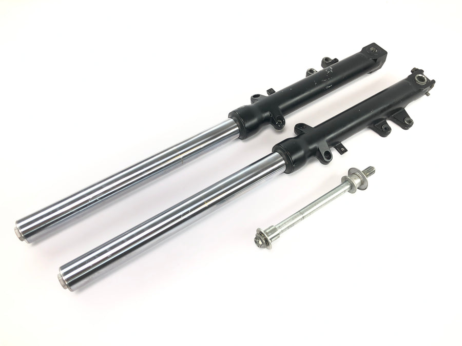 Suzuki SV 650 AV [2000] - Front fork 41 mm telescopic fork with axle
