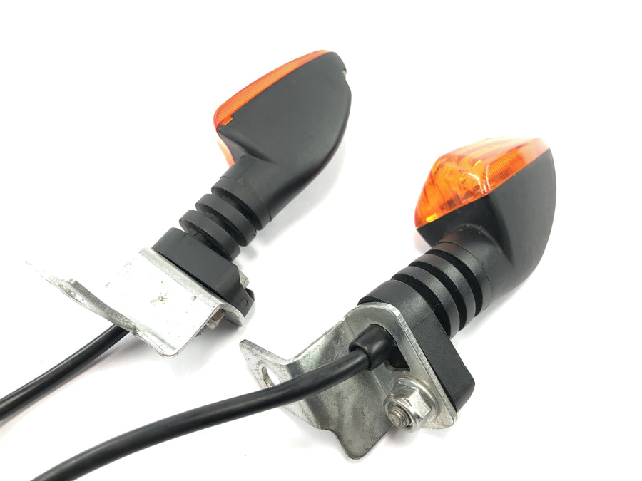 SWM SM 125 R [2018] - front and rear indicators set pair