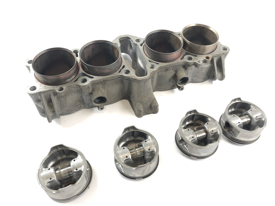 Honda CBR 1000 F SC24 [1991] - Cylinder with piston