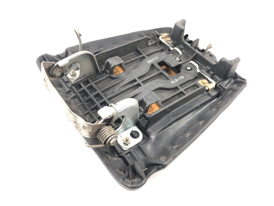 Honda CBR 900 RR Fireblade SC33 [2000] - Pillion seat, rear passenger seat