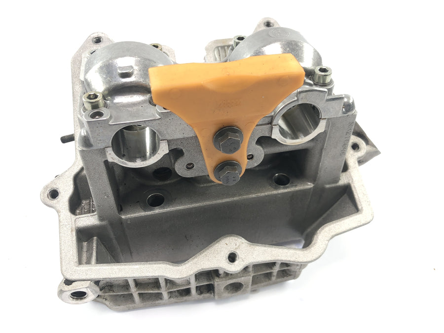Aprilia RSV 1000 R [2004] - cylinder head valve head engine cylinder head front