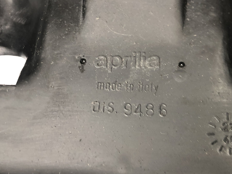 Aprilia RS 125 Extrema [1994] - Heckunterbau Innenverkleidung hinten Kennzeichenhalter gekürzt