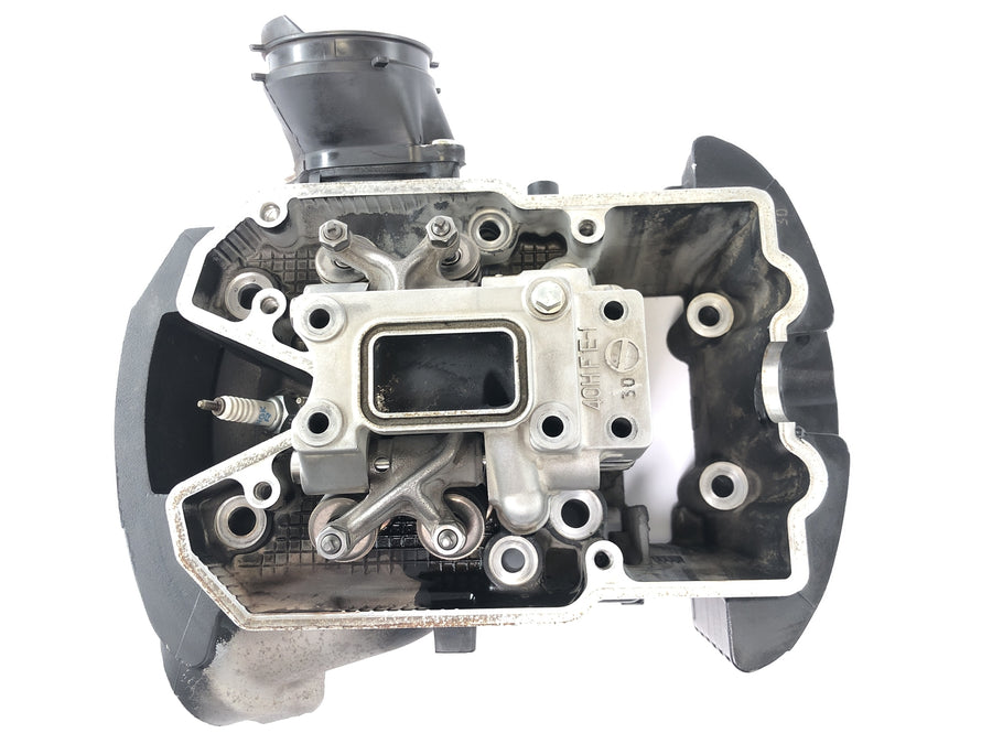 Suzuki VZ 1500 WVCU [2011] - cylinder head valve head