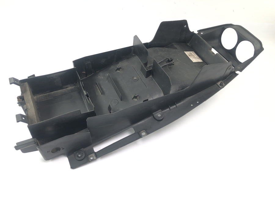 Yamaha YZF R1 RN01 [1998] - Disguise of rear undercovering