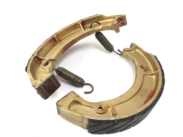 Yamaha XT 500 1U6 [1981] - Brake shoes with springs