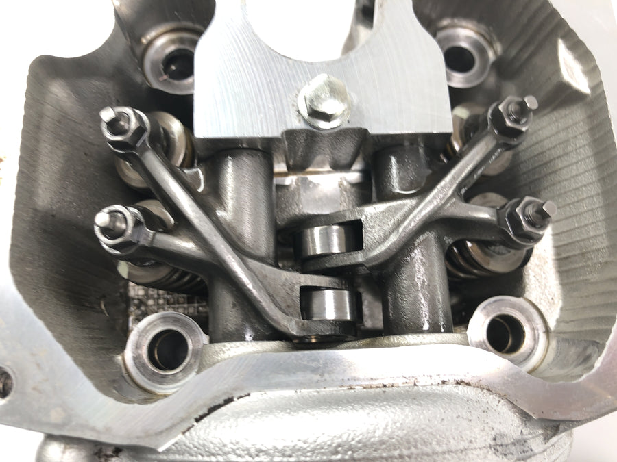Yamaha WR 125 X DE07 [2010] - Zylinderkopf Ventiltrieb Nockenwellenlagerbock