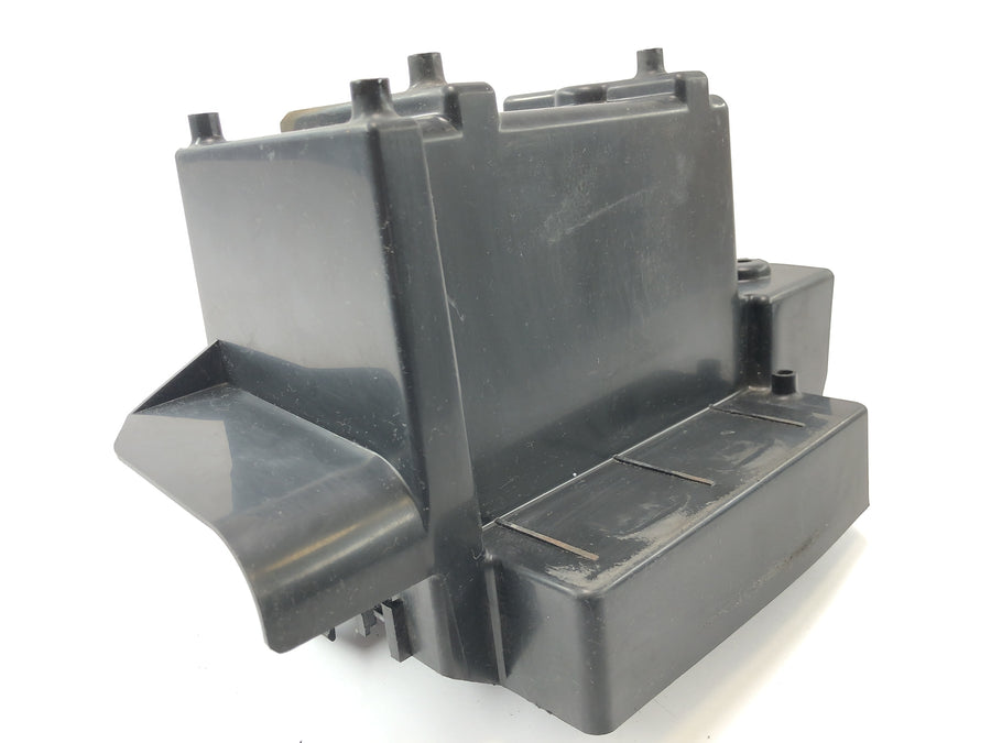 Suzuki VZ 1500 WVCU [2011] - Battery box holder battery housing