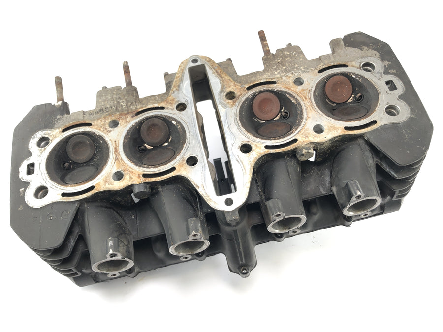Kawasaki ZR7 ZR750F [1999] - cylinder head
