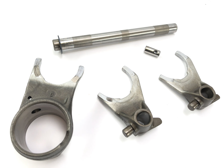 Kawasaki ZR7 ZR750F [1999] - switching forks