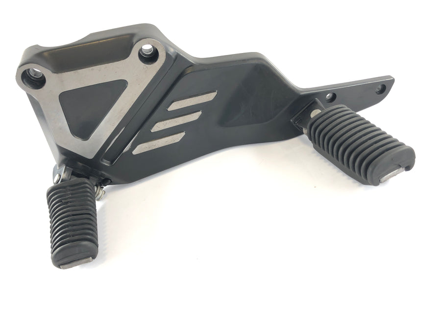 BMW K 1100 LT [1991] - Footrest plate left with brake pedal footrests