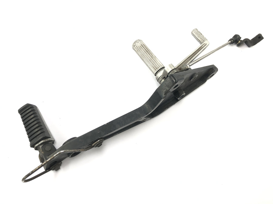 Kawasaki GPZ 1000 RX ZXT00A [1986] - Footrest system on the left with footrests and shift pedal