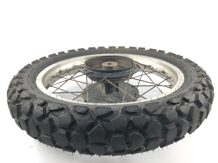 Yamaha XT 550 5Y3 [1982] - rear wheel wheel rim with chain wheel at the back