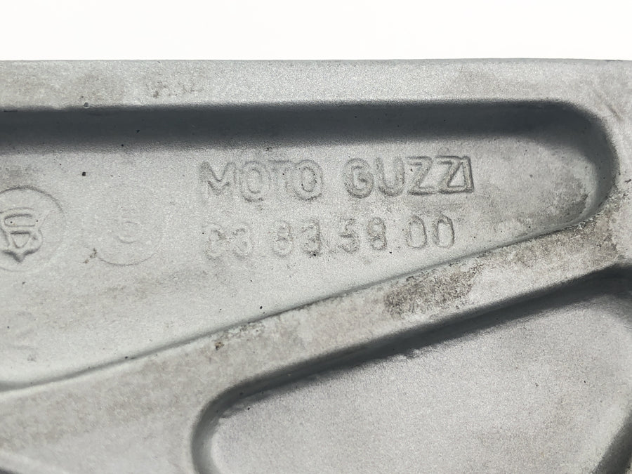 Moto Guzzi California 1100 EV KD [1998] - Rear brake caliper mount anchor plate