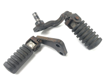 Yamaha XT 600 43F [1985] - Footrest driver's footrests with holder left and right