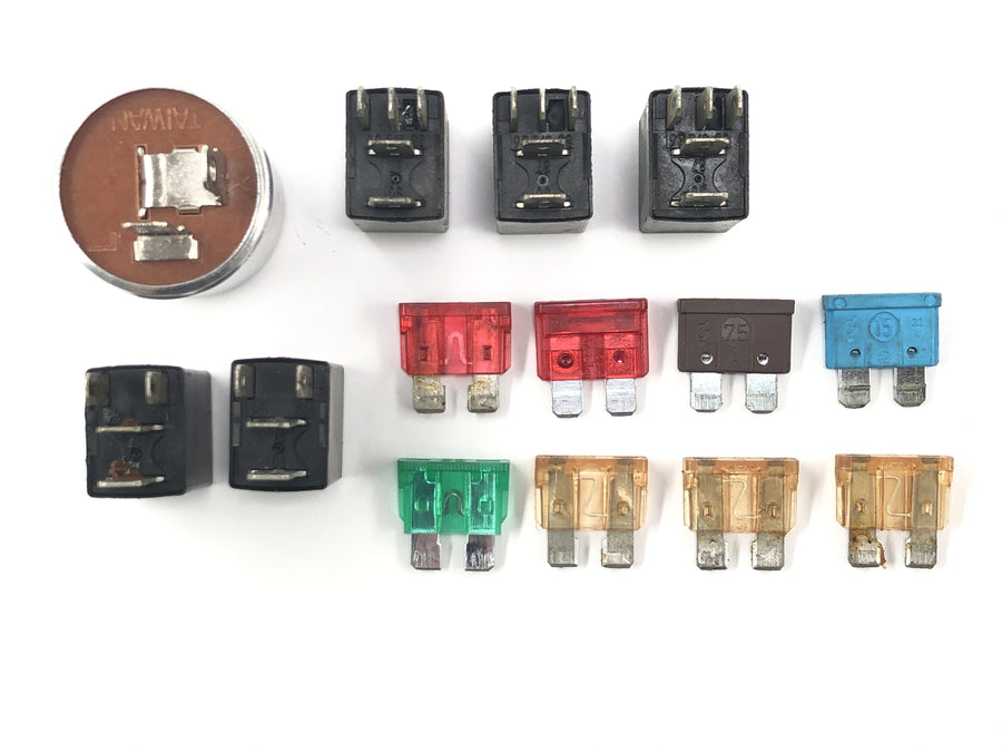 Moto Guzzi V11 Sport [1999] - Electronics bundle of relays and fuses