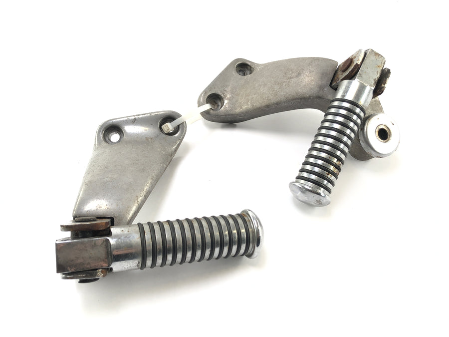 Kawasaki VN-15 VNT50A [1989] - Passenger footrests left and right