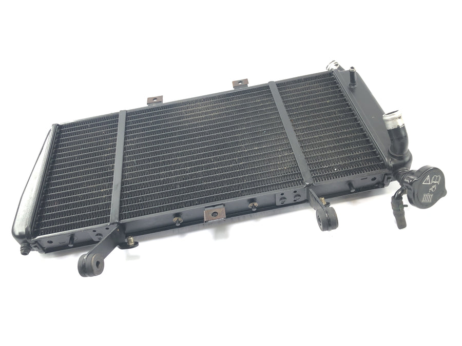 Triumph Sprint ST 1050 [2005] - water cooler cooler