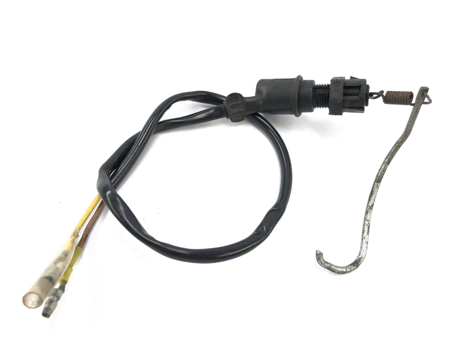 Yamaha XT 350 3YT / 55V [1990] - Brake light switch at the back