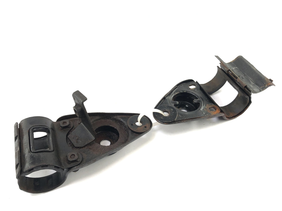 Yamaha XT 500 1U6 [1981] - Lamp holder headlight mount set