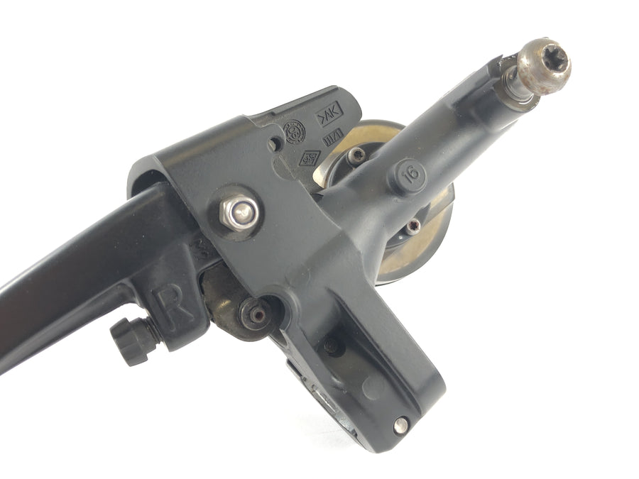 BMW K 1300 S K12S [2010] - handlebar fittings on the right brake pump in front