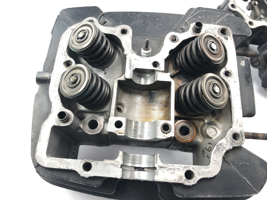 Honda FT 500 PC07 [1983] - Zylinderkopf Ventilkopf Kipphebel eingelaufen