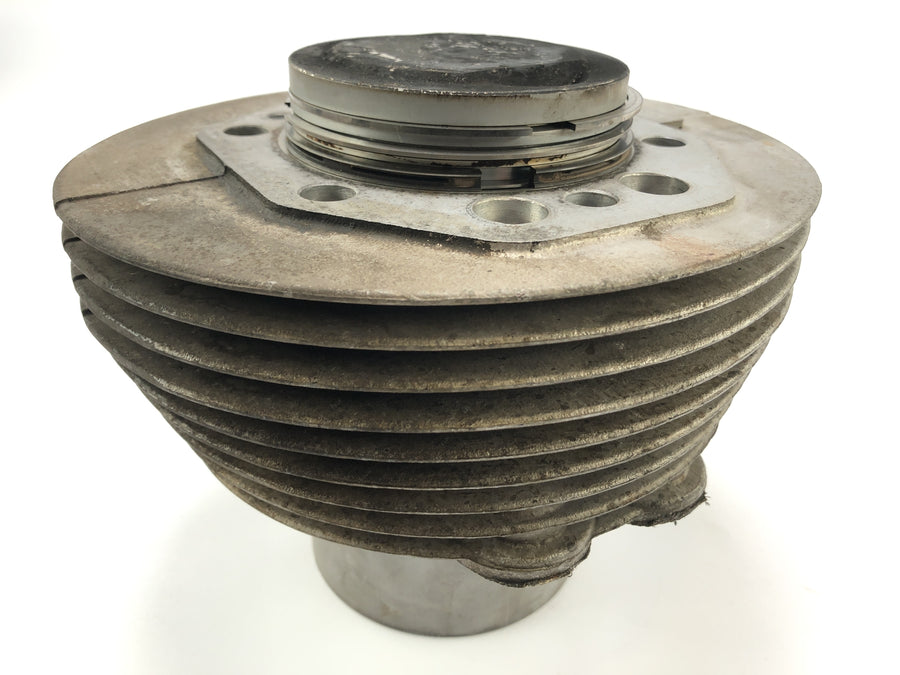 Moto Guzzi V 1000 VG [1980] - Cylinder with piston left