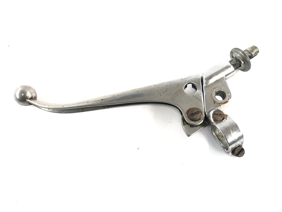 Triumph Bonneville T140V [1976] - clutch fitting with clutch lever