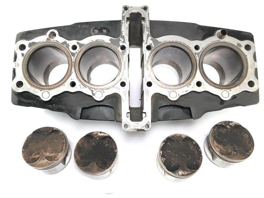 Honda CBX 750 RC17 [1984] - cylinder with piston cylinder block 747cccm