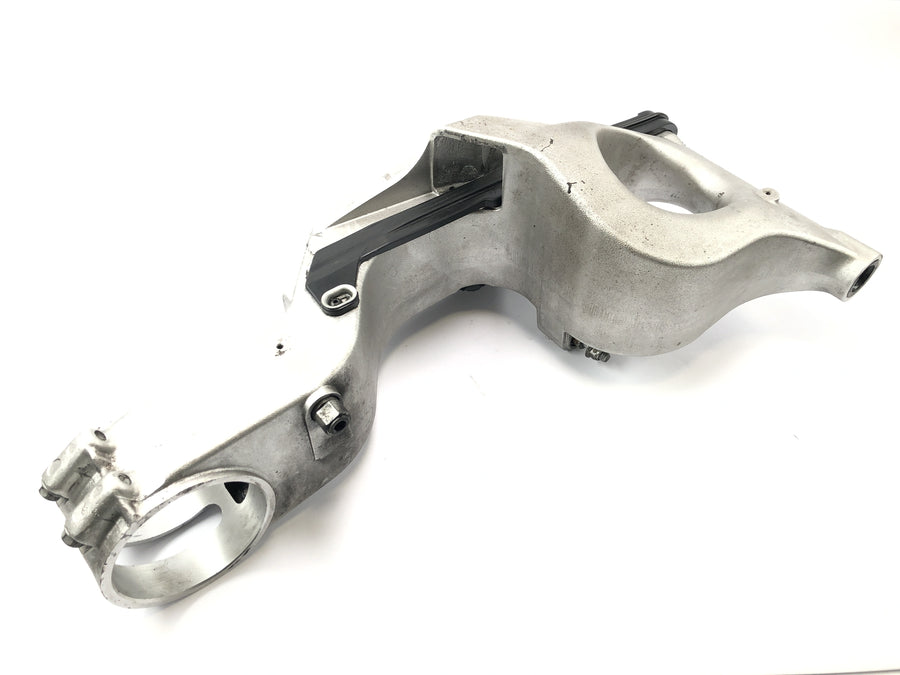 Aprilia RST 1000 Futura [2002] - Schwinge rear wheel swing