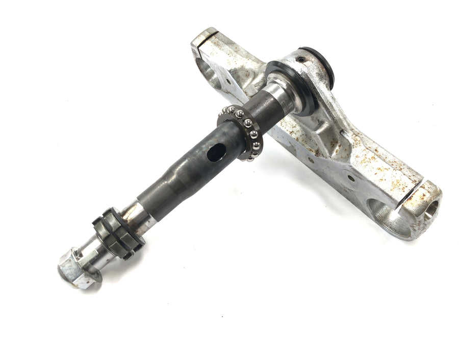 Yamaha XVS 650 Drag Star VM03 [2001] - fork bridge below