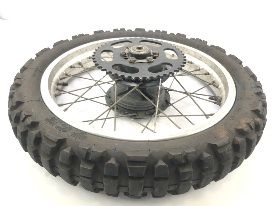 Yamaha XT 350 3YT / 55V [1990] - rear wheel wheel rim with chain wheel at the back