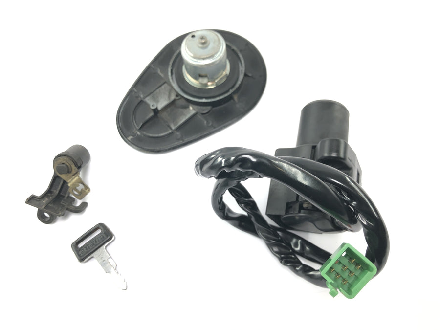 Suzuki RG 250 Gamma GJ21D [1987] - Lock set ignition lock tank lock seat lock