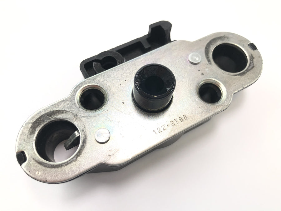 Suzuki VZ 1500 WVCU [2011] - Seat lock