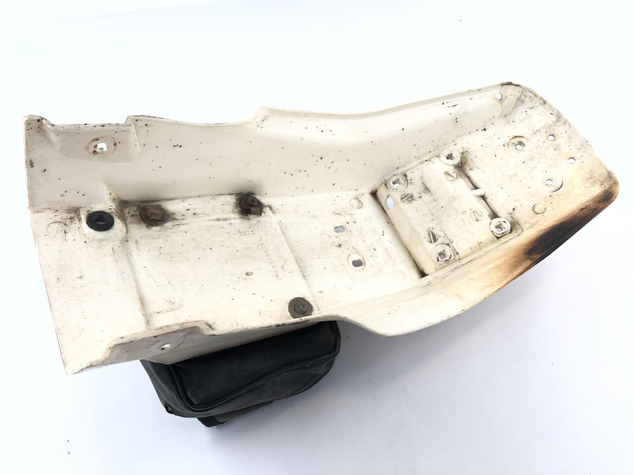 Yamaha TT 600 59X [1986] - fagle wing rear with a tool pocket